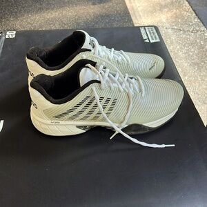 Men's K Swiss Hyper court sneakers